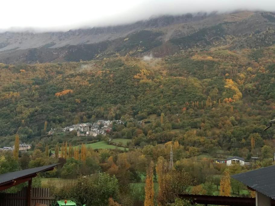 Вилла La Borda De Сесуэ Экстерьер фото